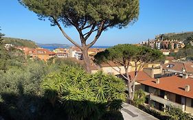 Appartamento Con Vista Su Porto Ercole